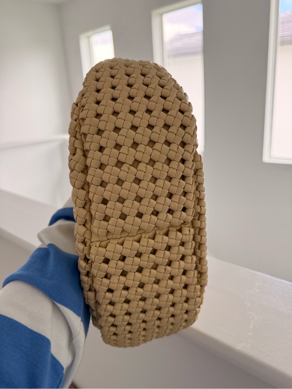 Anthropologie faux leather knotted bag - Picture 3 of 5